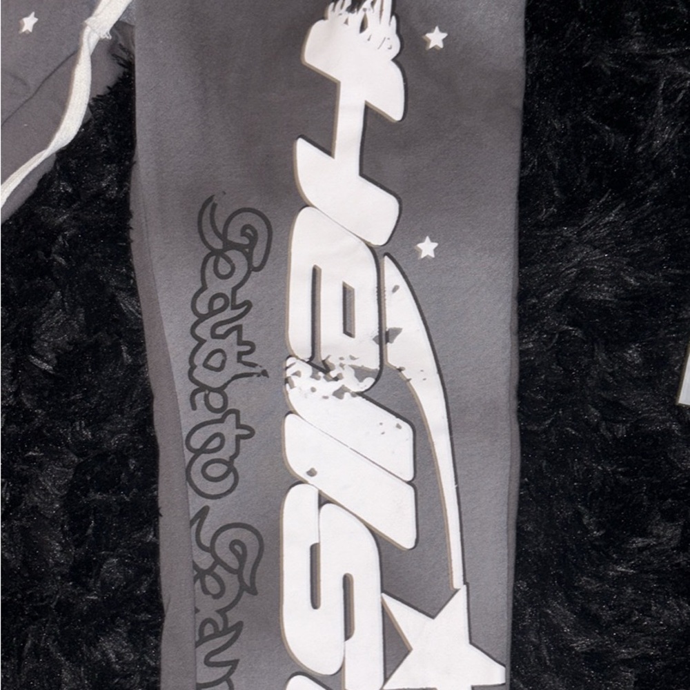 Gray hellstar pants - Picture 4 of 5